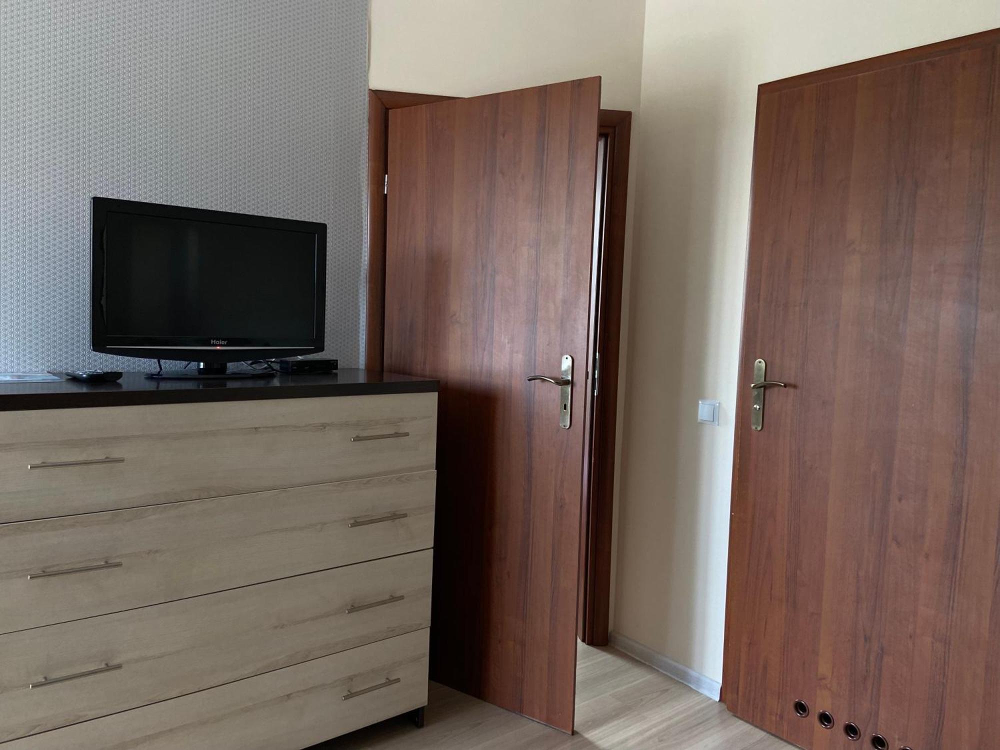 Sztutowo Lazurowy Dwor - Apartamenty Oraz Pokoje Z Basenem I Parkingiem ภายนอก รูปภาพ