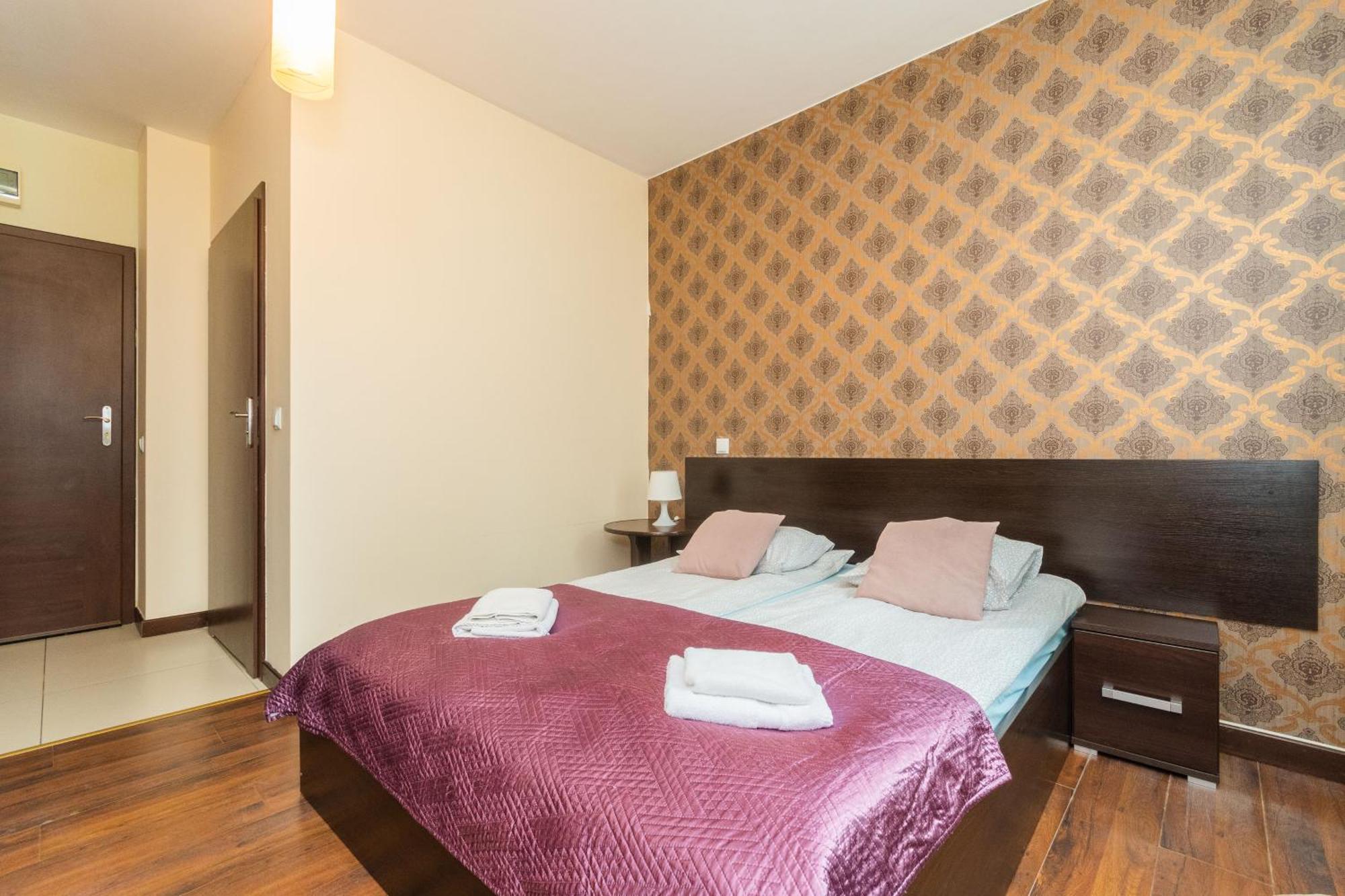 Sztutowo Lazurowy Dwor - Apartamenty Oraz Pokoje Z Basenem I Parkingiem ภายนอก รูปภาพ
