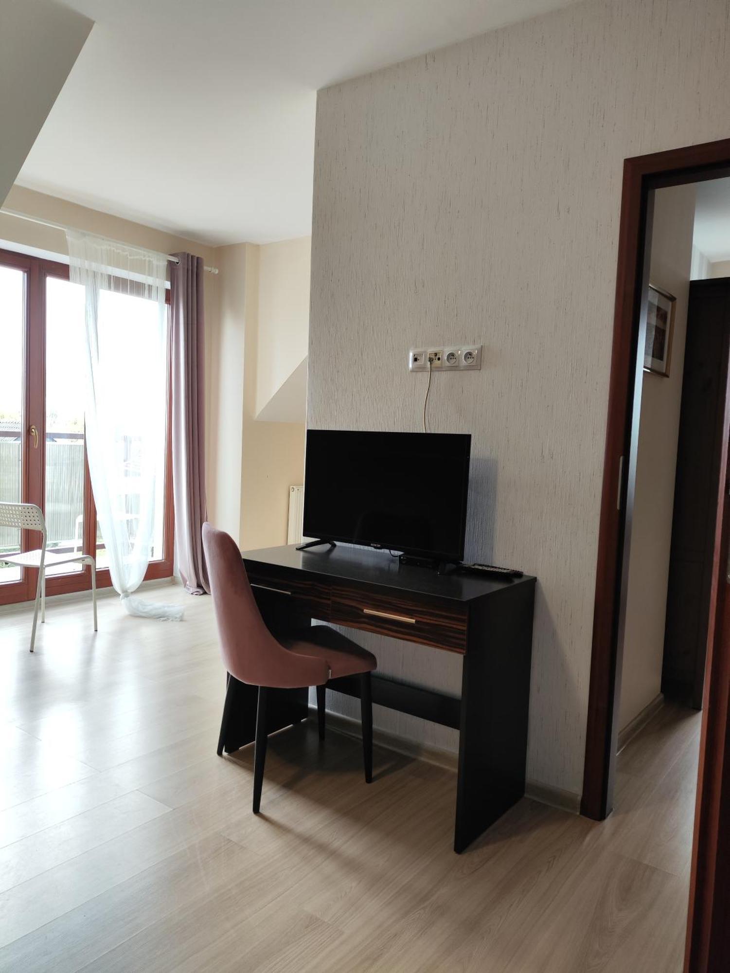Sztutowo Lazurowy Dwor - Apartamenty Oraz Pokoje Z Basenem I Parkingiem ภายนอก รูปภาพ