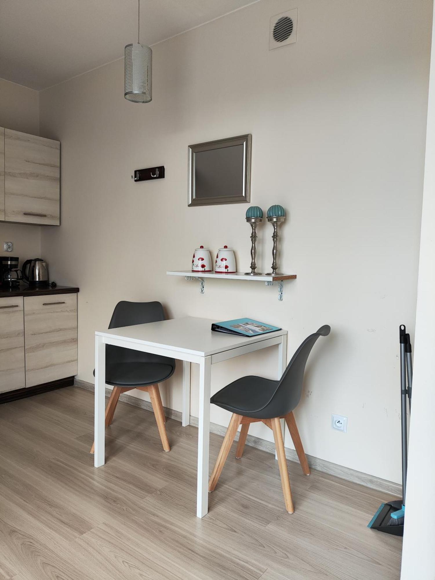 Sztutowo Lazurowy Dwor - Apartamenty Oraz Pokoje Z Basenem I Parkingiem ภายนอก รูปภาพ