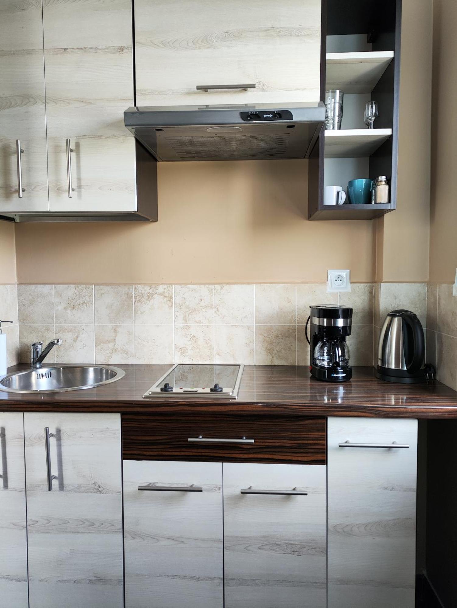 Sztutowo Lazurowy Dwor - Apartamenty Oraz Pokoje Z Basenem I Parkingiem ภายนอก รูปภาพ